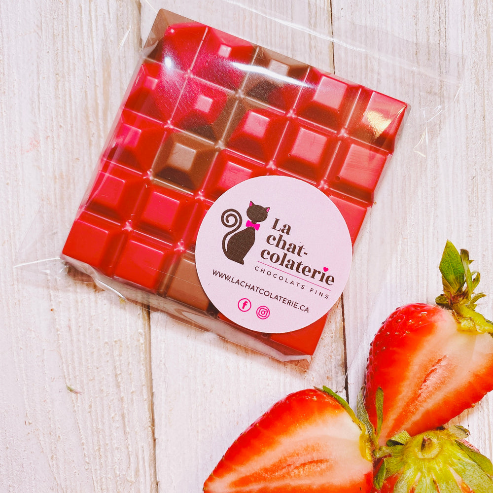 Tablette bijoux chocolat au lait et chocolat à la fraise VALRHONA